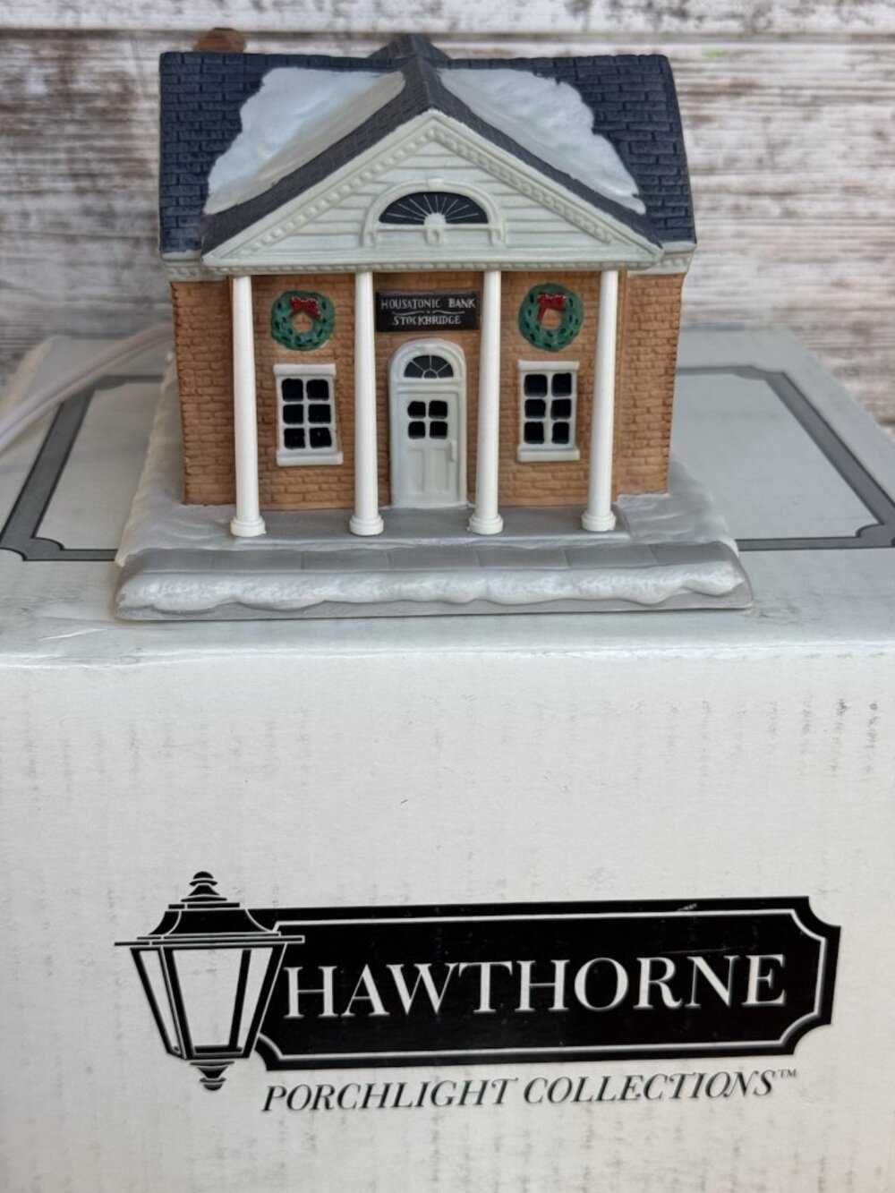 Hawthorne Village 1993 Rockwell's Christmas In Stockbridge Collection The Bank